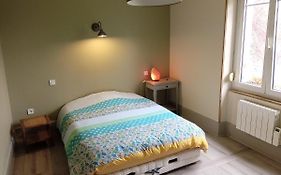 Superbe Logement Dans Une Maison De Caractere